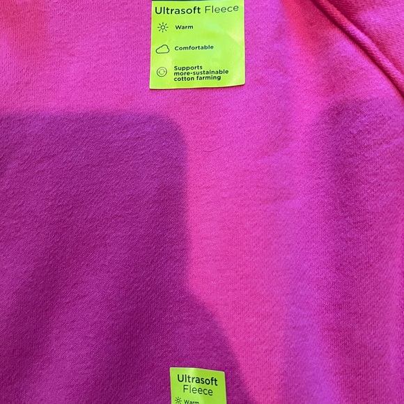 Women’s pink fleece hoodie size Medium - Picture 2 of 3